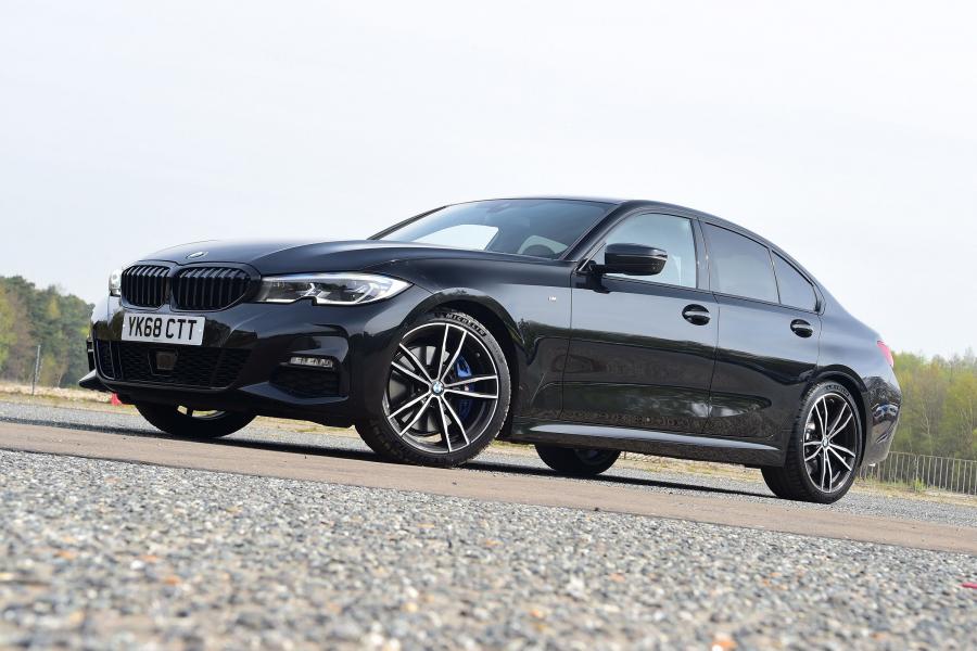  BMW 330i M Sport (G20) 2019 года  (UK) (фото 8 из 15)